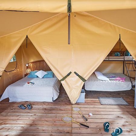 Camping Des Papillons Lalizolle Zewnętrze zdjęcie