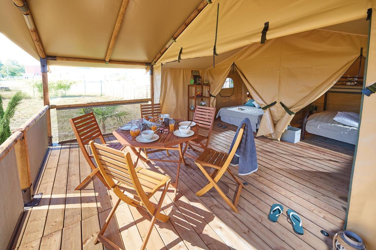 Camping Des Papillons Lalizolle Zewnętrze zdjęcie