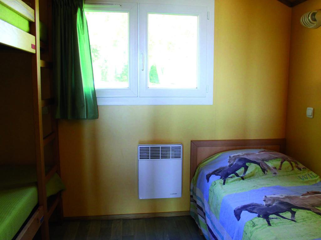 Camping Des Papillons Lalizolle Zewnętrze zdjęcie