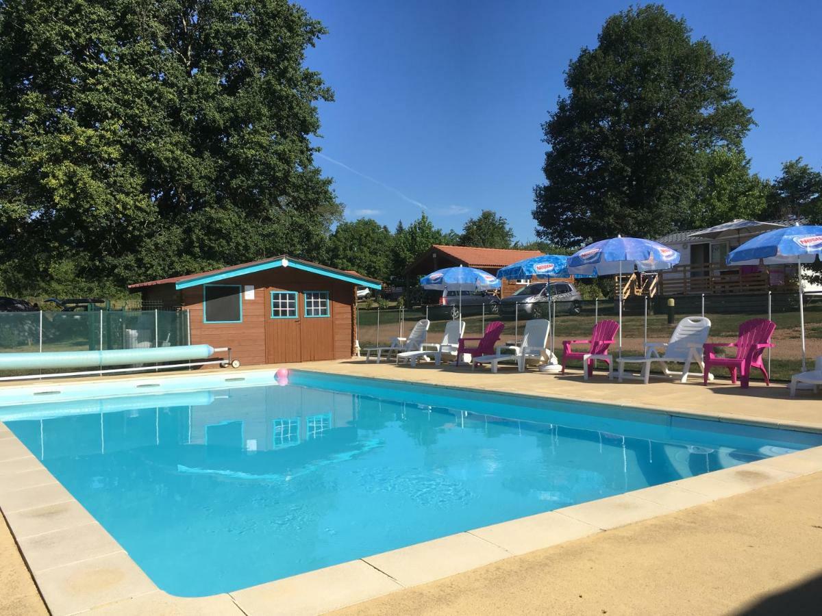 Camping Des Papillons Lalizolle Zewnętrze zdjęcie