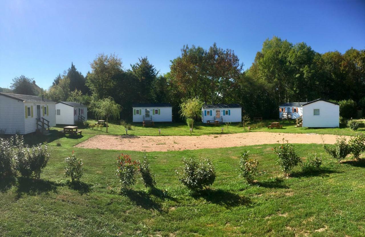 Camping Des Papillons Lalizolle Zewnętrze zdjęcie