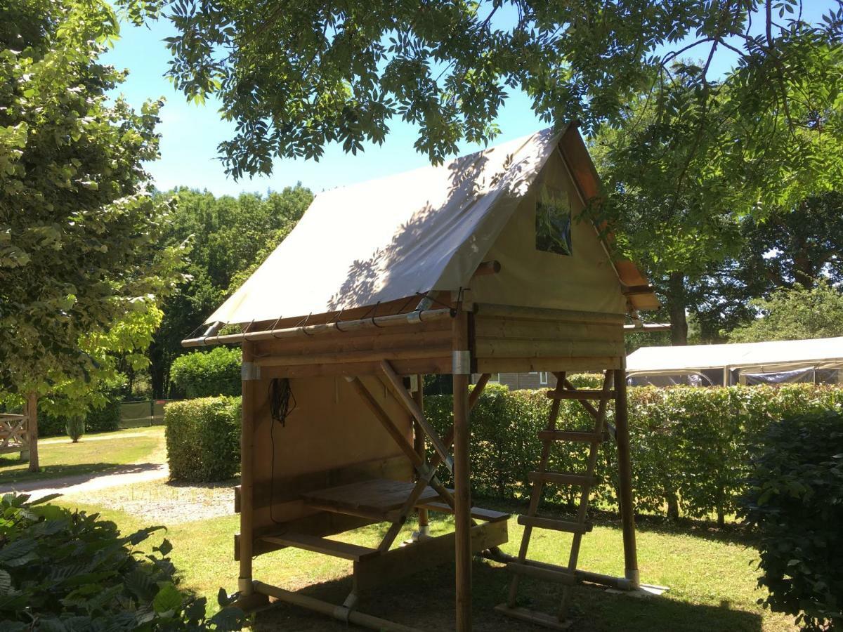 Camping Des Papillons Lalizolle Zewnętrze zdjęcie