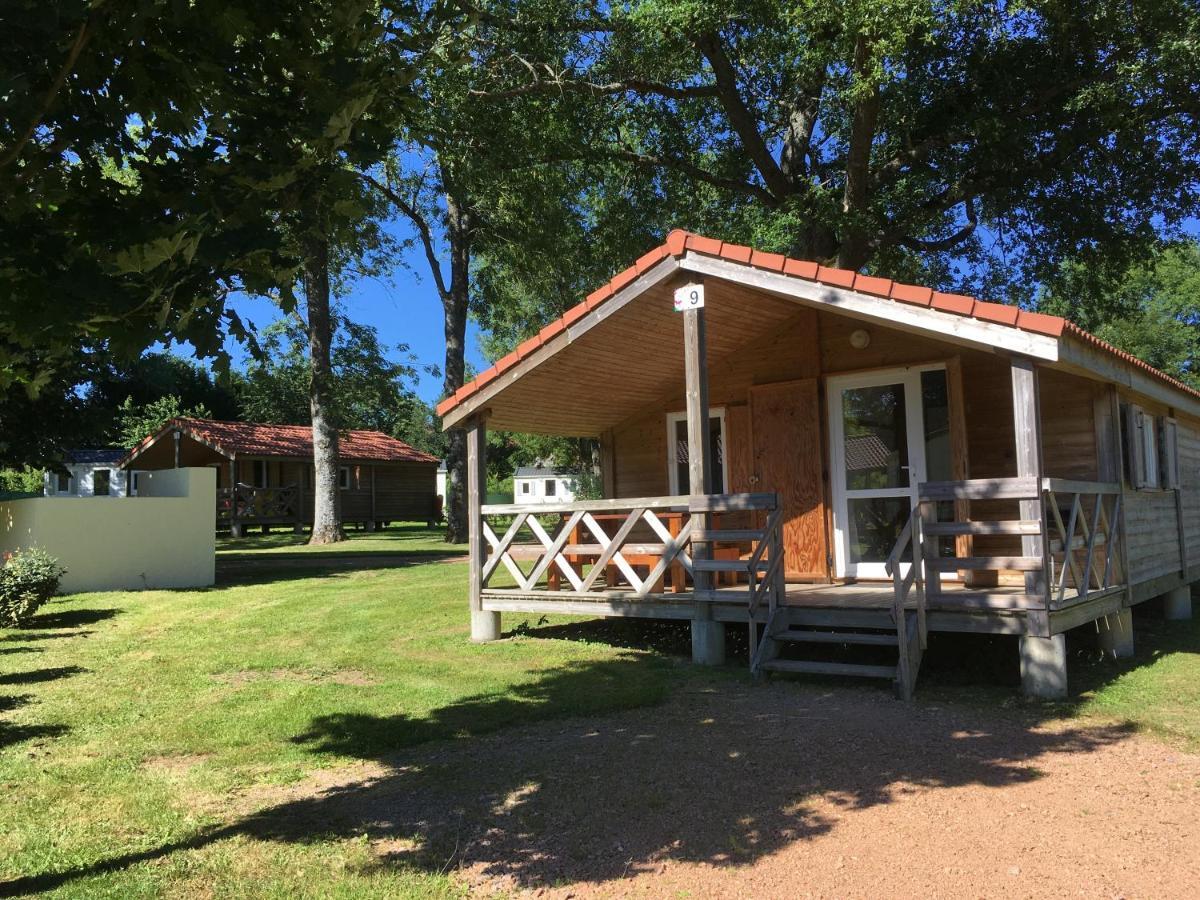 Camping Des Papillons Lalizolle Zewnętrze zdjęcie